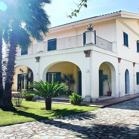 Villa Glicini Lamezia Terme Exterior foto