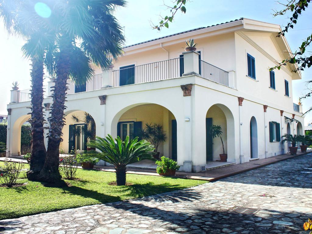 Villa Glicini Lamezia Terme Exterior foto